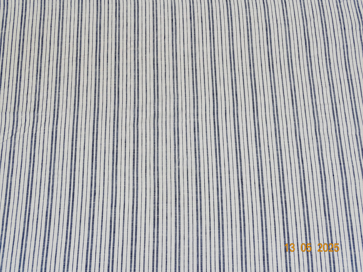 Creme dunkelblau gestreiftes Leinen A-006