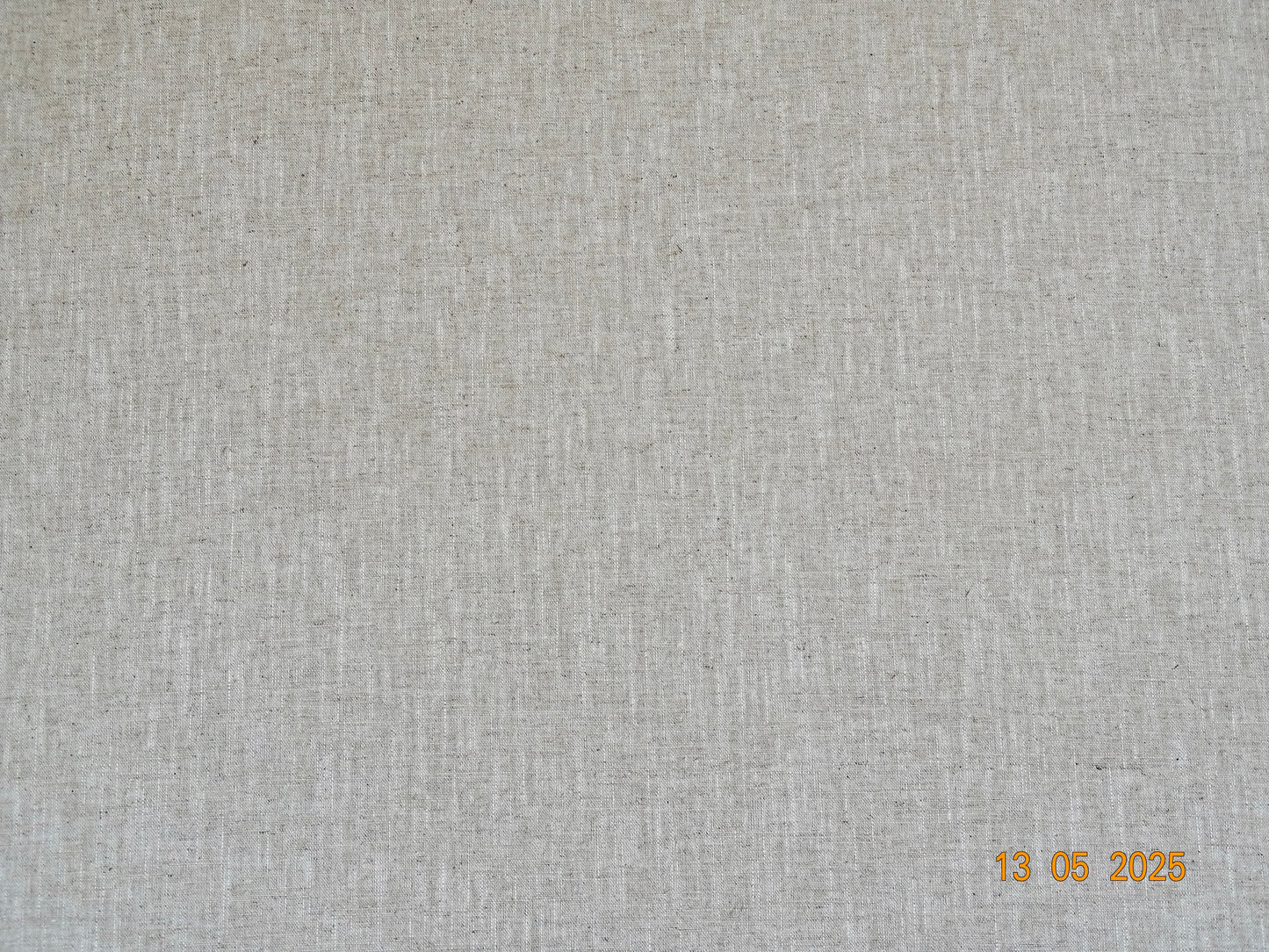 Halbgraues, natürliches, dünnes, halbgebleichtes Leinen B-017