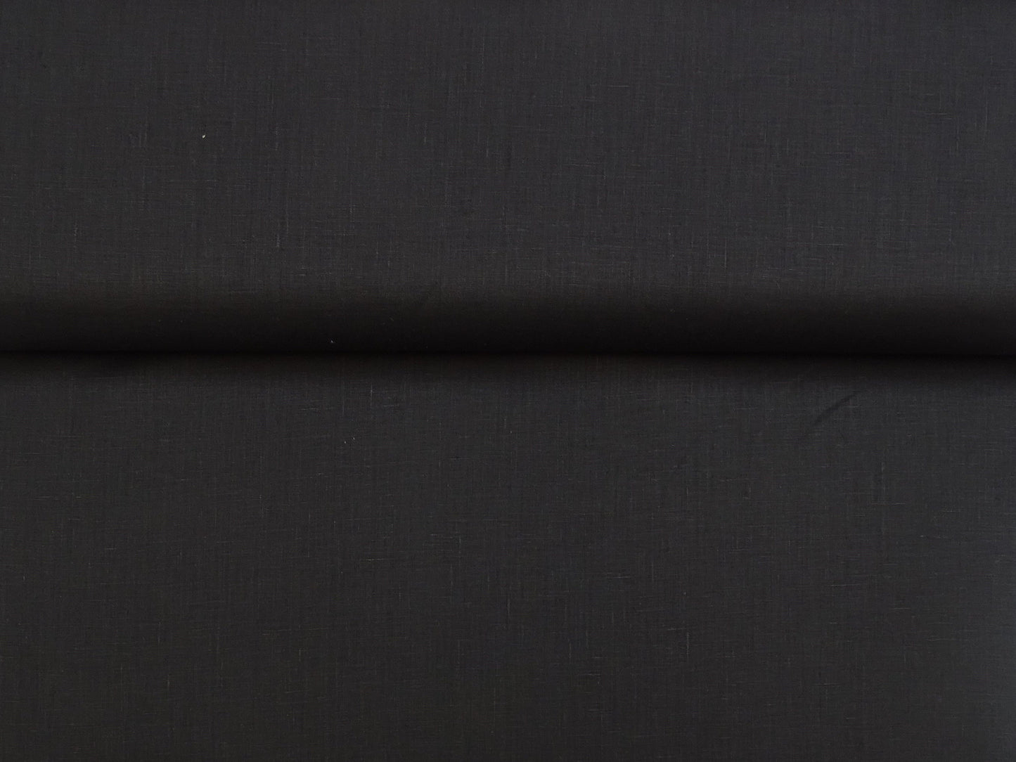 Schwarzes Leinen B-006