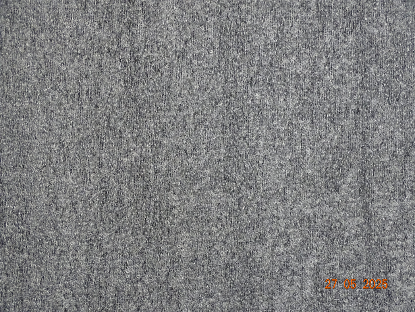 Bouclé Wolle grau H-010