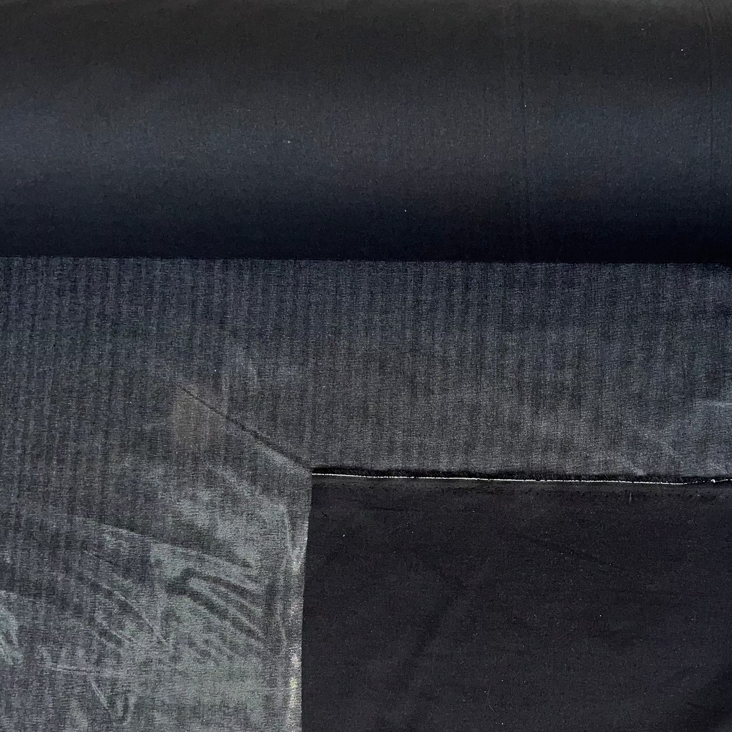 Strijk vlieseline / plakkatoen zwart dik M-003